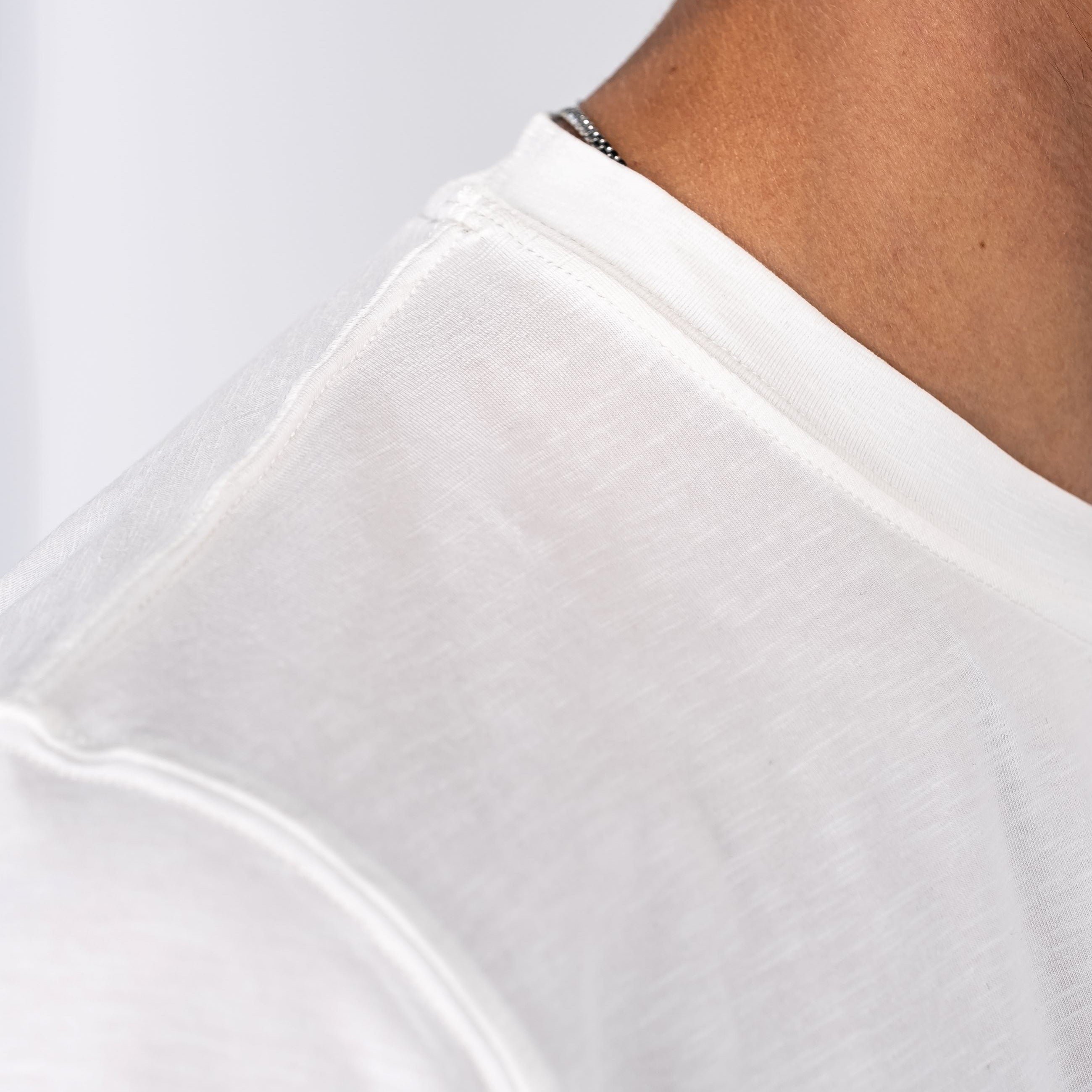 Camiseta Básica - Crema