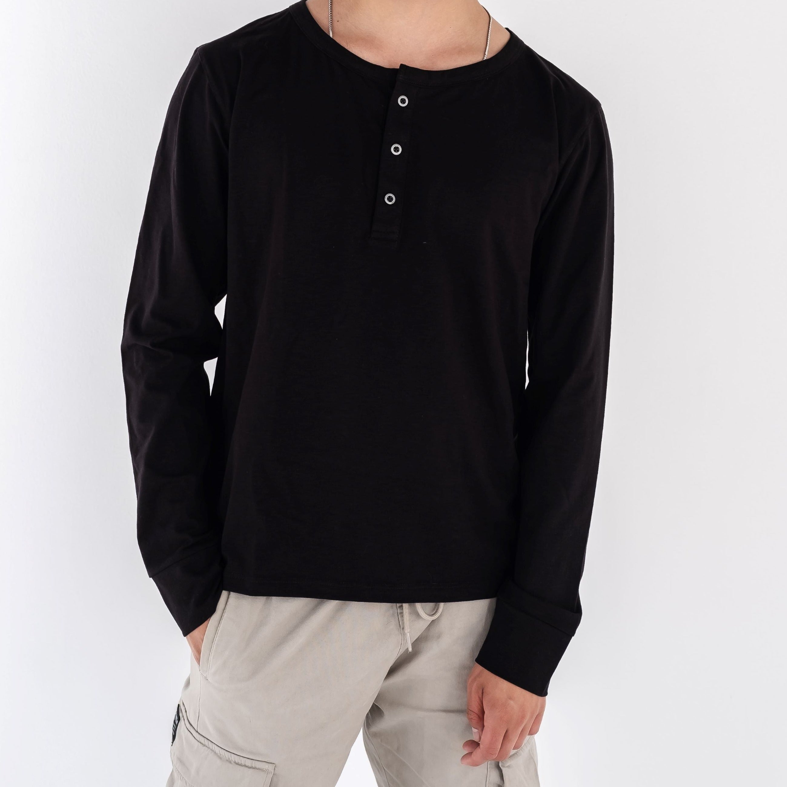 Camiseta Henley - Negro