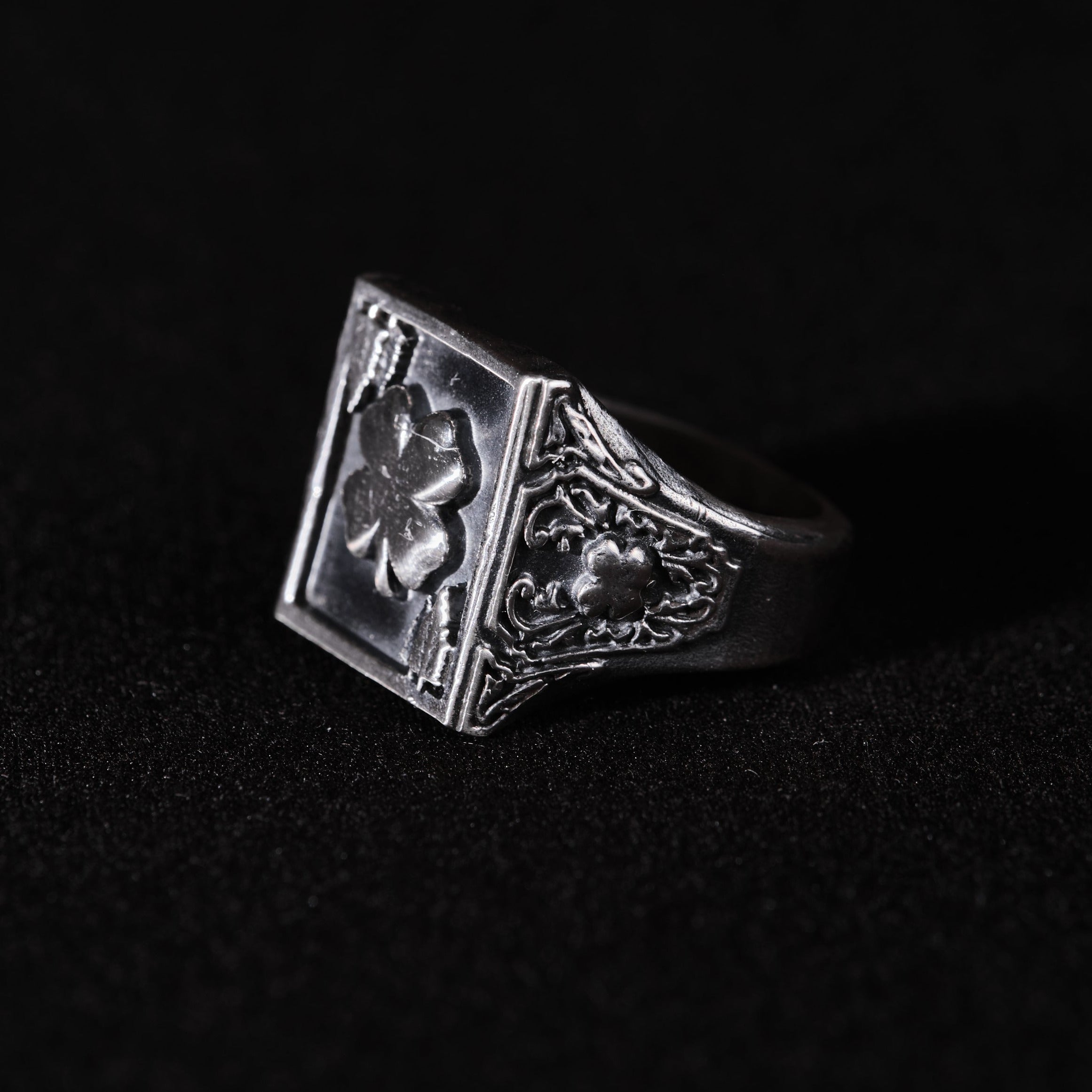 ANILLO LUCKY