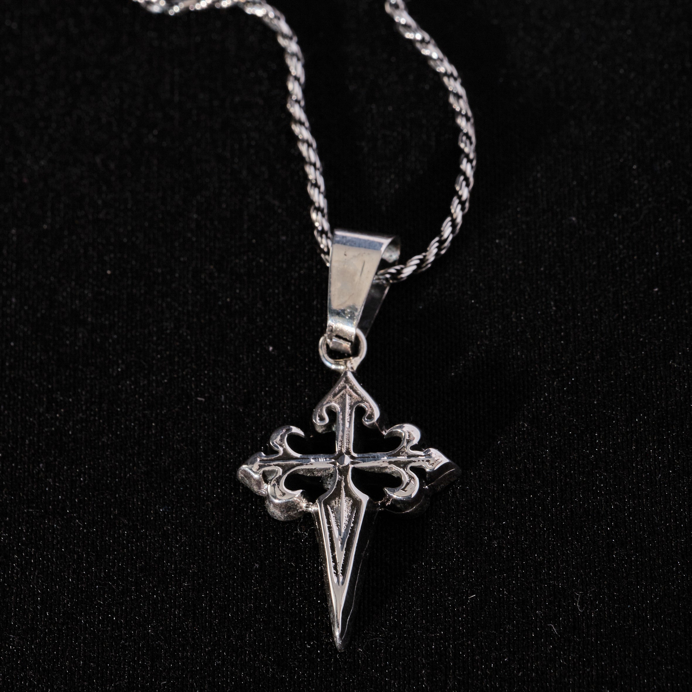 CADENA CRUZ DE SANTIAGO